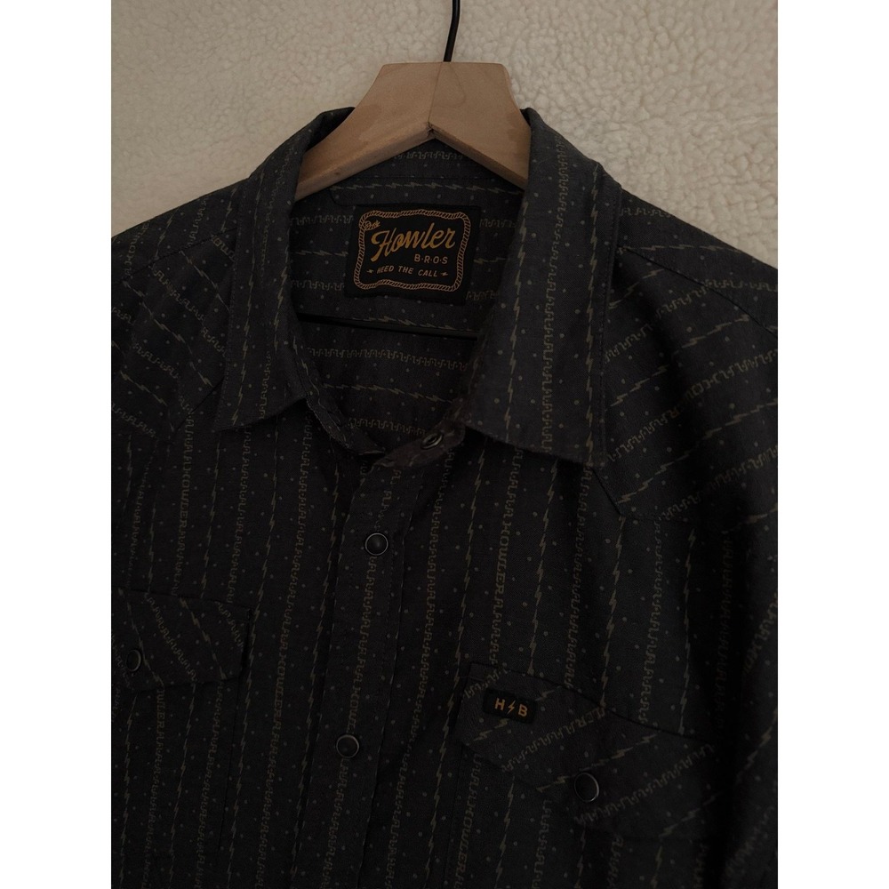 Howler Bros Shirt Men's XL Gray Striped H Bar B Snapshirt Pearl Snap Casual - Picture 3 of 9
